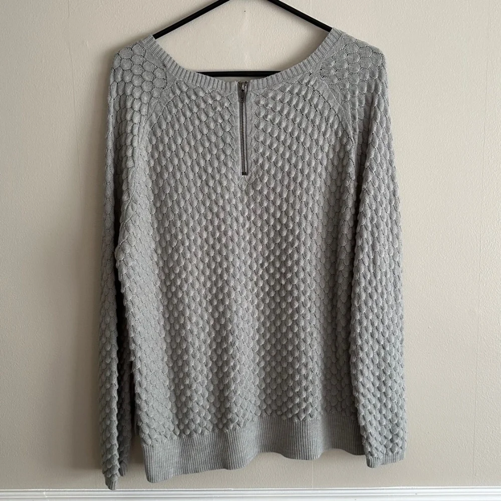 French Connection gray scoop neck lightweight textured sweater L - Picture 4 of 6